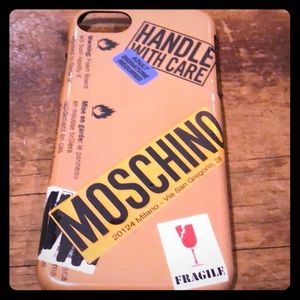 MOSCHINO iPhone7 case